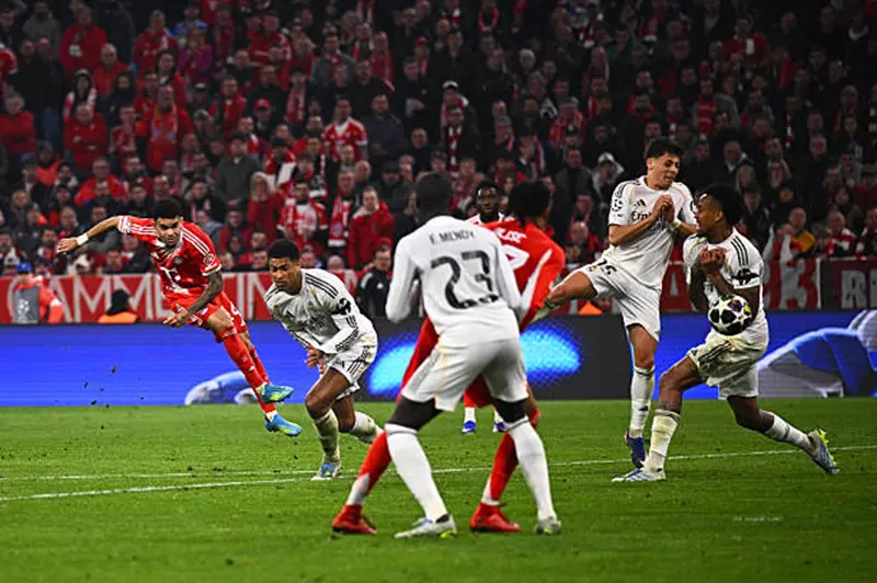 الهلال السعودي يسعى للتعاقد مع لويس دياز